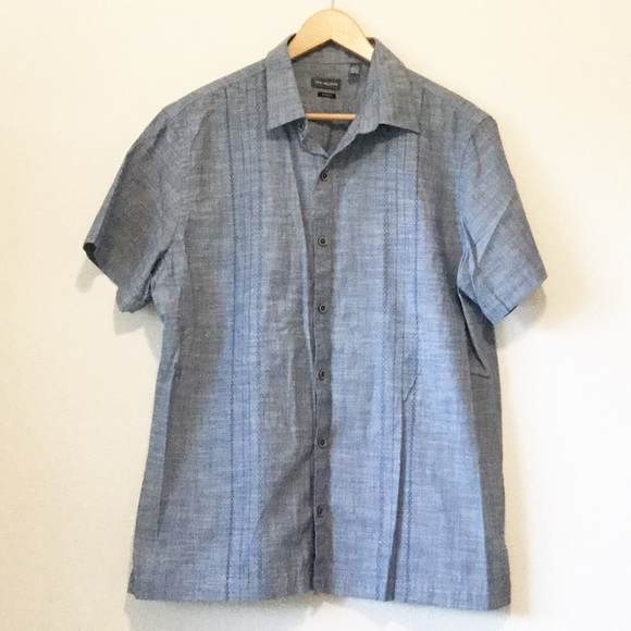Van Heusen Other - Van Heusen Slim Fit Button Down Short Sleeve Shirt